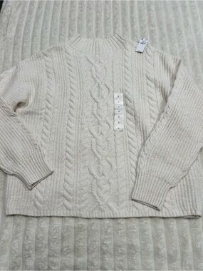 Old Navy Cream Cable Turtleneck Sweater